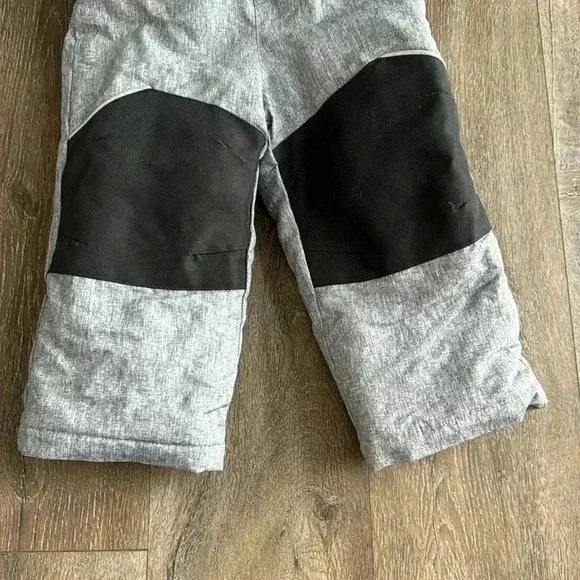 Swiss Tech Snow Pants. Child size 2T. Like new condition! - Picture 3 of 6